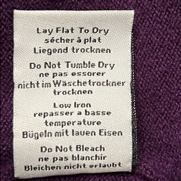 Neve Sweater  - Picture 9 of 9